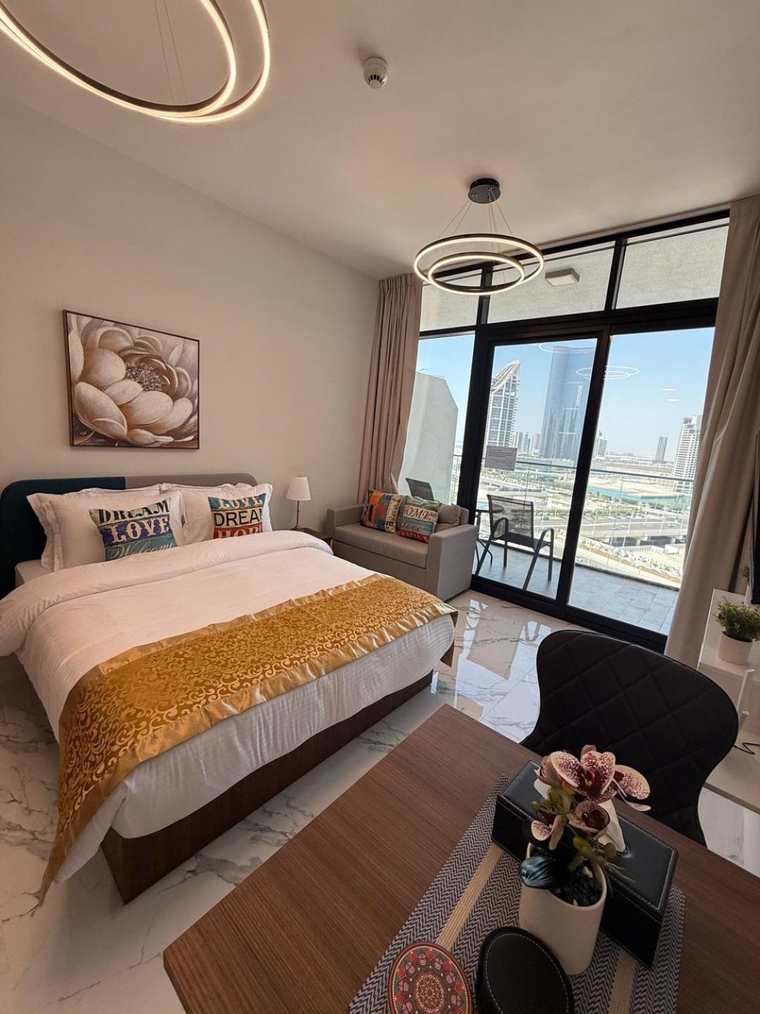 Apartment Maryah Island Elegant Near Cleveland & Adgm